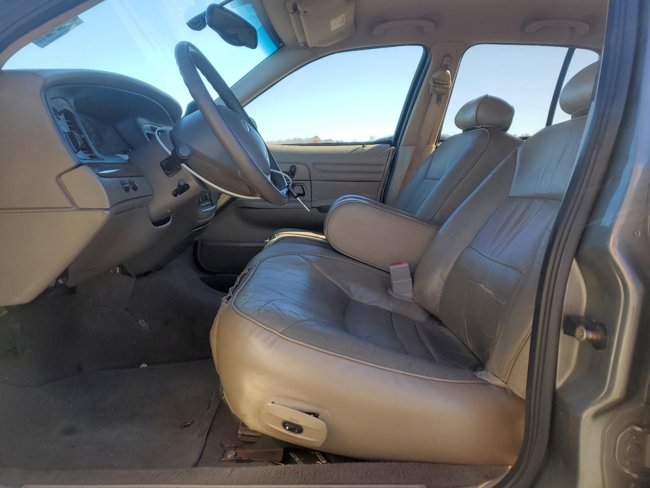 2002 Ford Crown Victoria Lx VIN: 2FAFP74W22X140350 Lot: 93020165