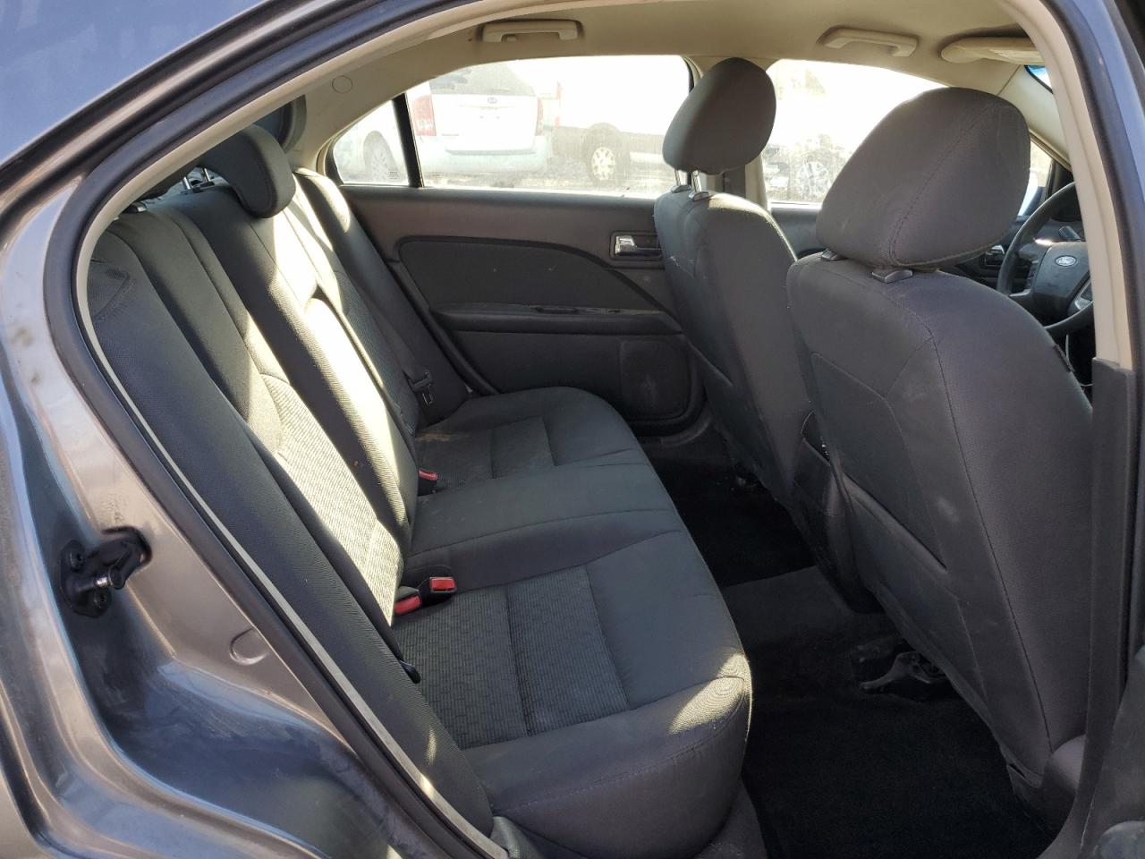 2011 Ford Fusion Se VIN: 3FAHP0HA0BR255980 Lot: 92619355