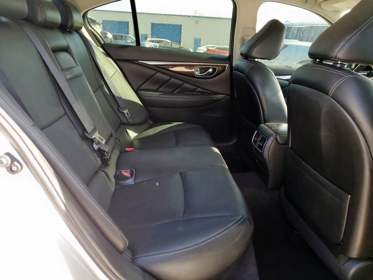 2015 Infiniti Q50 Base VIN: JN1BV7AP8FM351077 Lot: 91645375