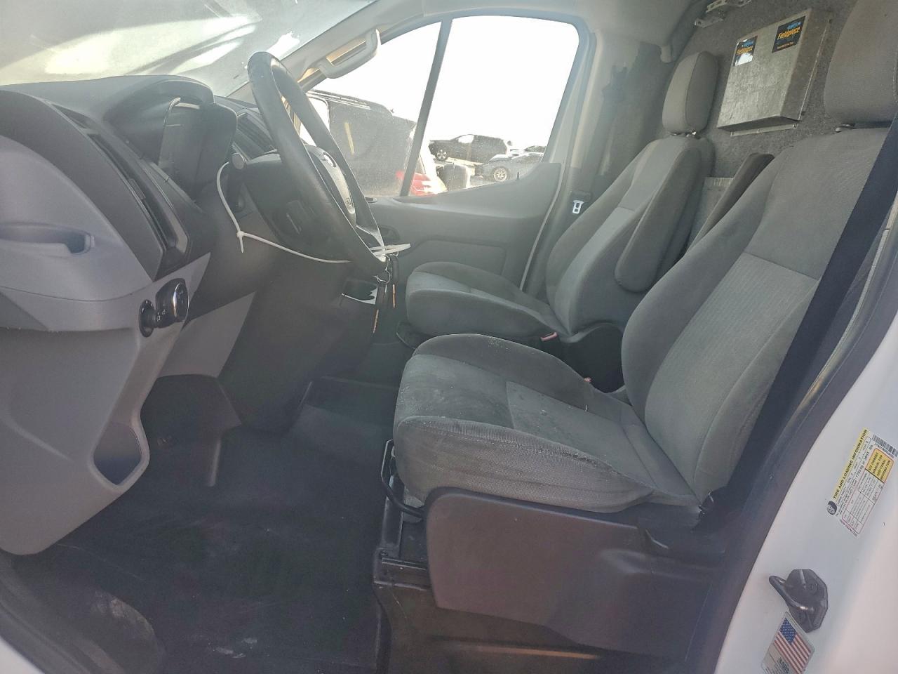 2015 Ford Transit T-250 VIN: 1FTNR1ZM9FKA89362 Lot: 92259565