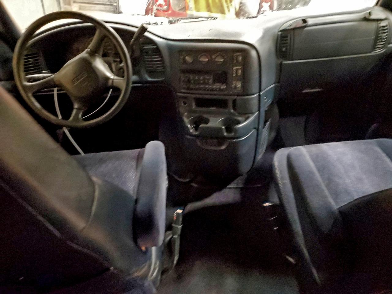 2000 GMC Safari Xt VIN: 1GKEL19W8YB503211 Lot: 93969845