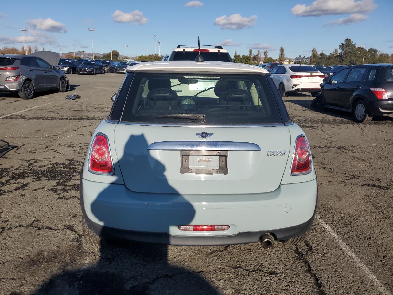 2013 Mini Cooper VIN: WMWSU3C55DT689959 Lot: 93443645