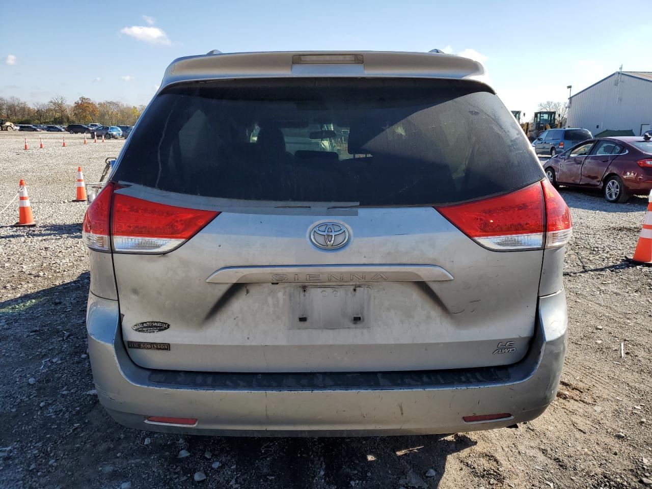 2011 Toyota Sienna Le VIN: 5TDJK3DC7BS015115 Lot: 91165365