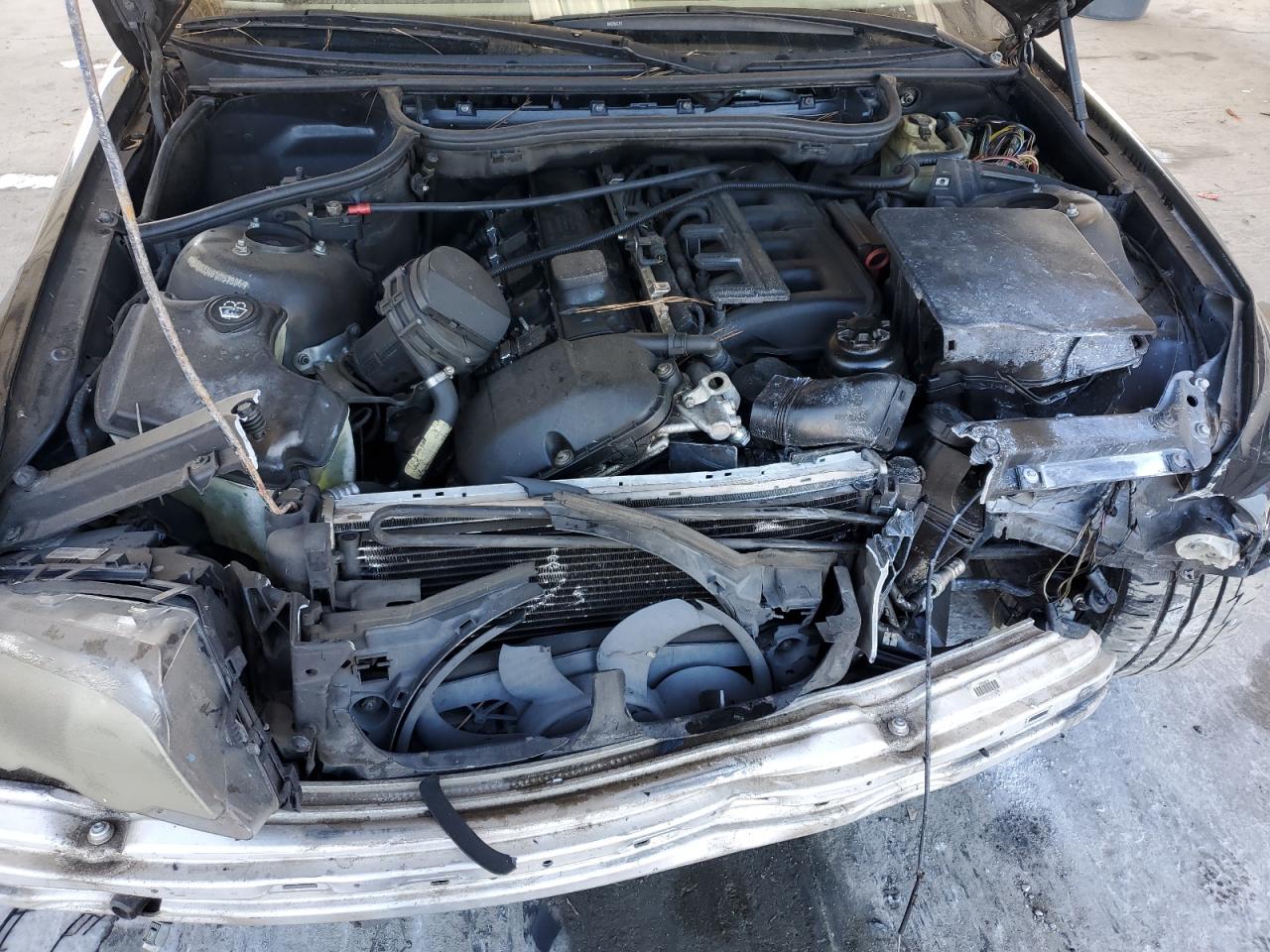 2001 BMW 325 Ci VIN: WBABS33461JY57886 Lot: 92257905