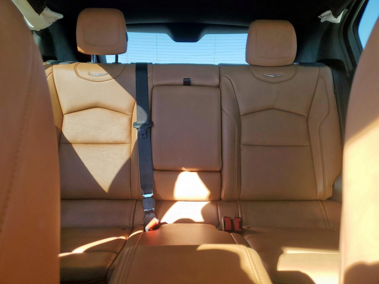 2020 Cadillac Xt4 Premium Luxury VIN: 1GYFZCR44LF071463 Lot: 90942915