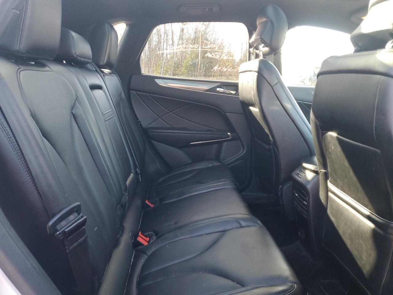 2018 Lincoln Mkc Select VIN: 5LMCJ2D99JUL31256 Lot: 92794905