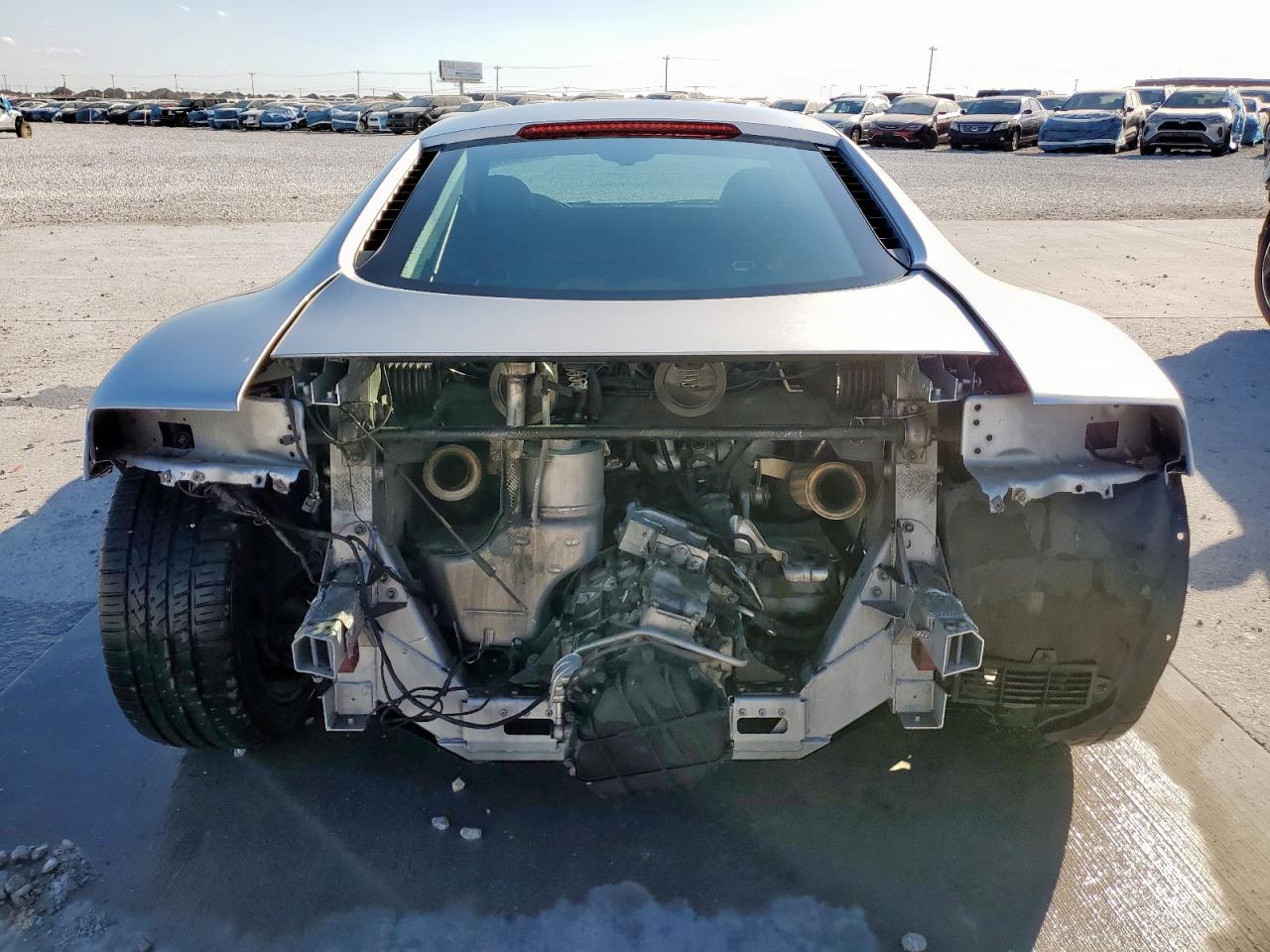 2011 Audi R8 4.2 Quattro VIN: WUAAUAFG7BN001335 Lot: 91852345