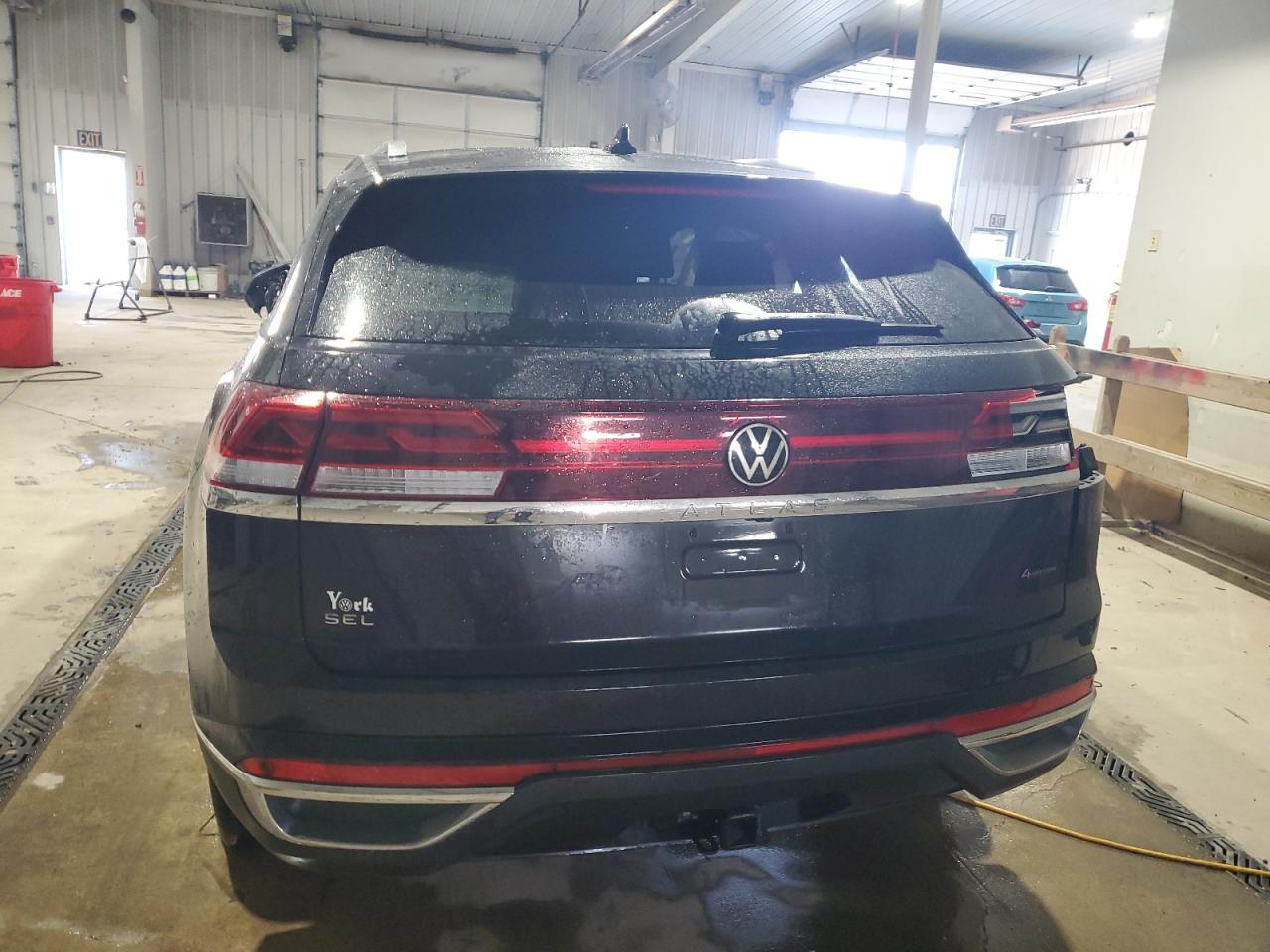 2025 Volkswagen Atlas Cross Sport Sel VIN: 1V2BE2CA7SC226305 Lot: 93187995