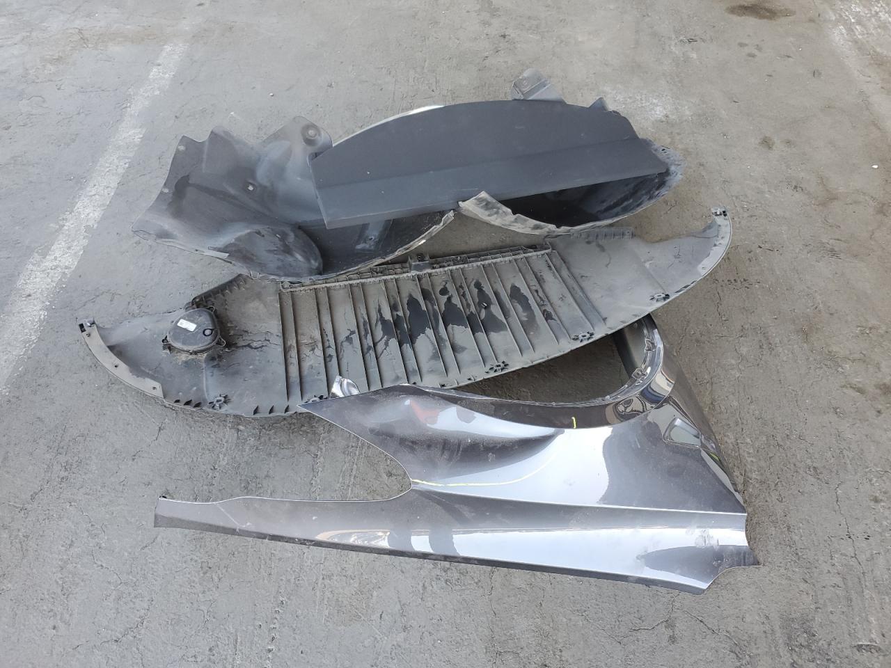 2023 Tesla Model Y VIN: 7SAYGDEF4PF813701 Lot: 92647595