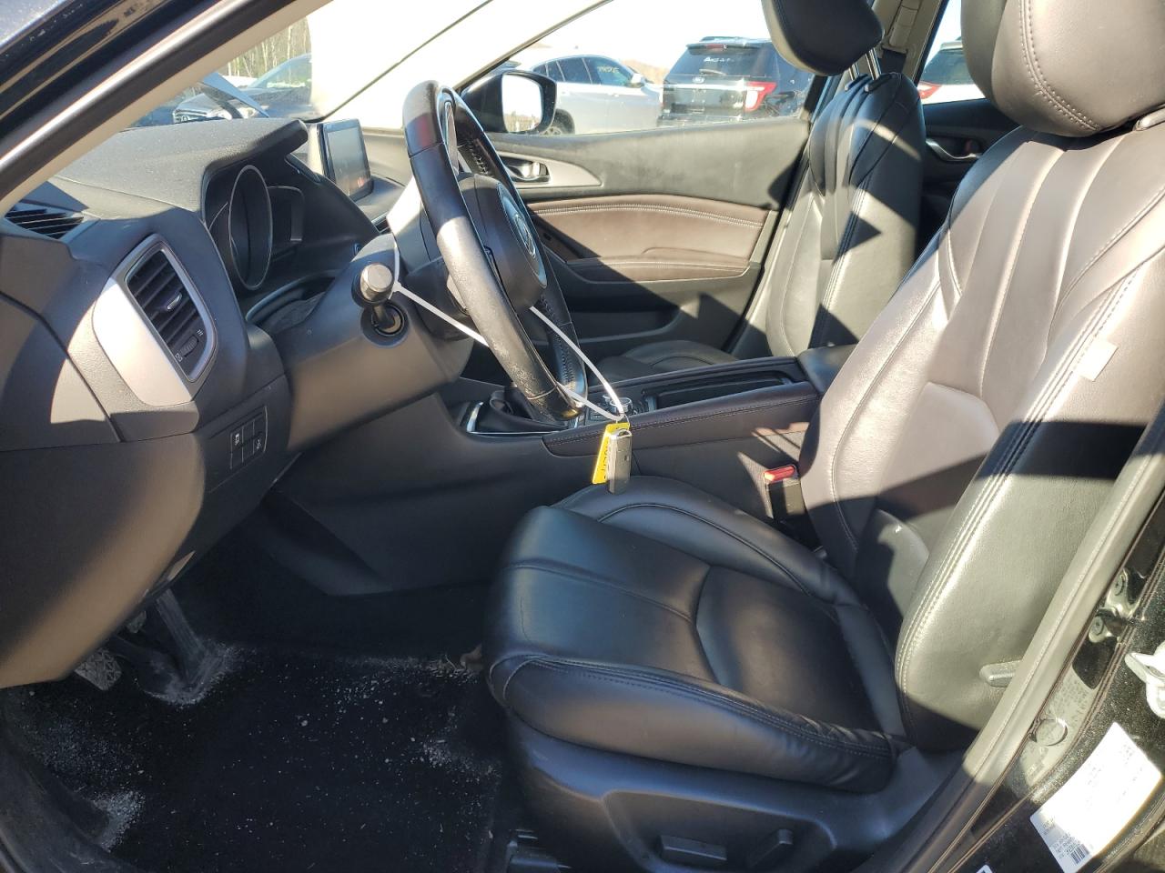 2018 Mazda 3 Touring VIN: 3MZBN1L34JM237947 Lot: 93463335