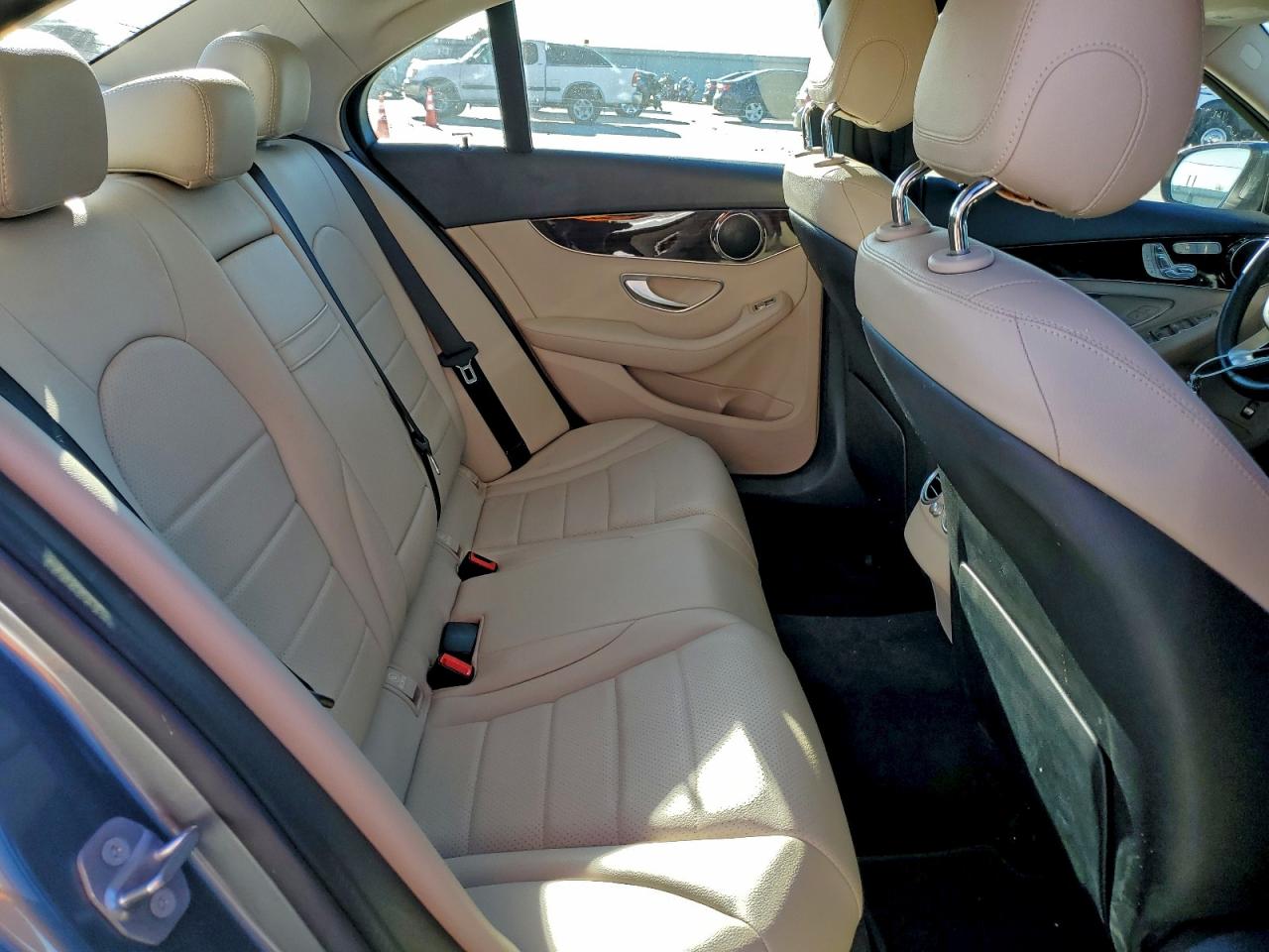 2017 Mercedes-Benz C 300 VIN: 55SWF4JB7HU219517 Lot: 94492915