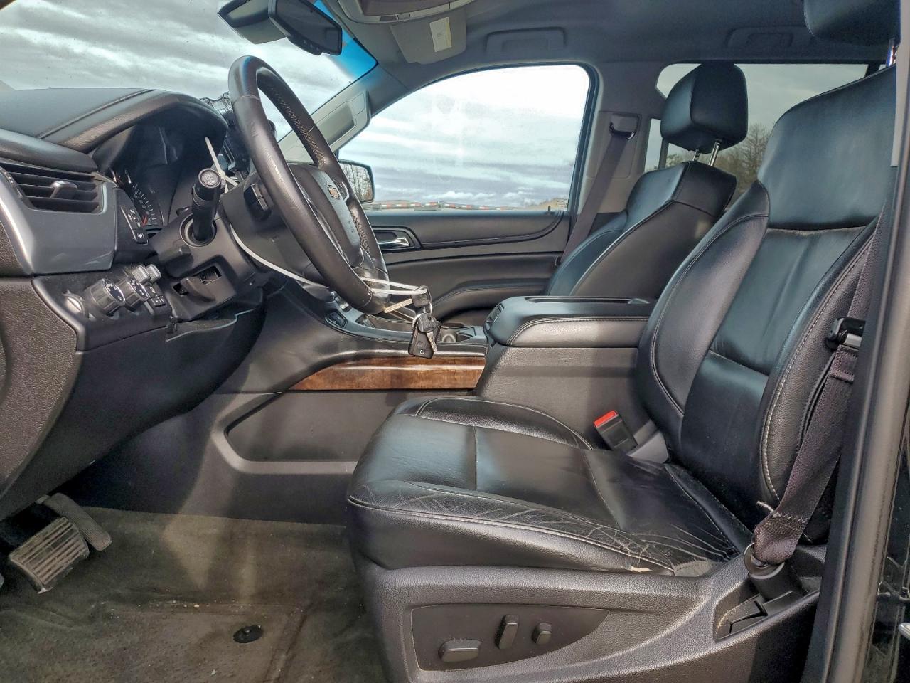 2015 Chevrolet Suburban K1500 Lt VIN: 1GNSKJKC3FR147201 Lot: 93896525