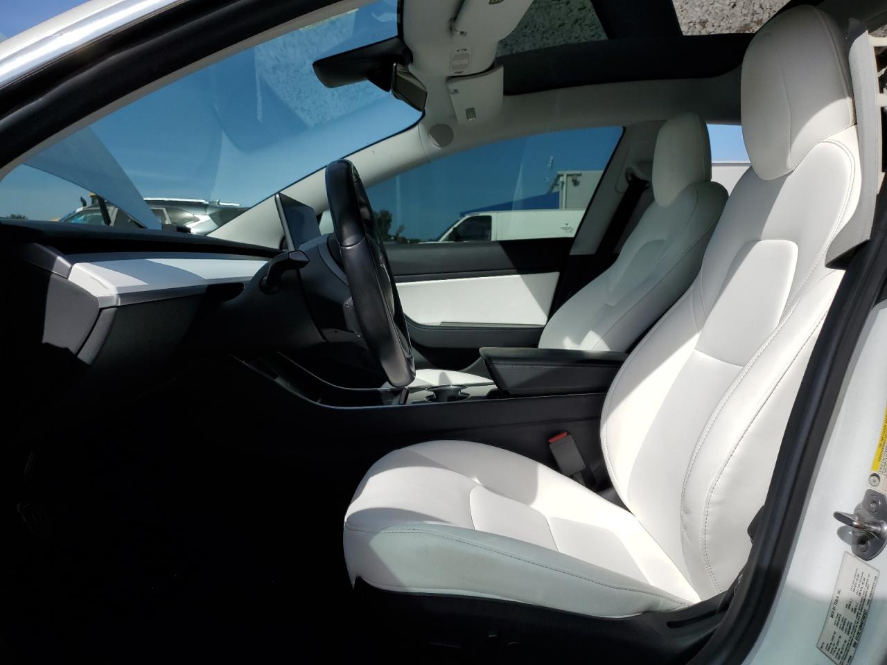 2019 Tesla Model 3 VIN: 5YJ3E1EB4KF392421 Lot: 92390755