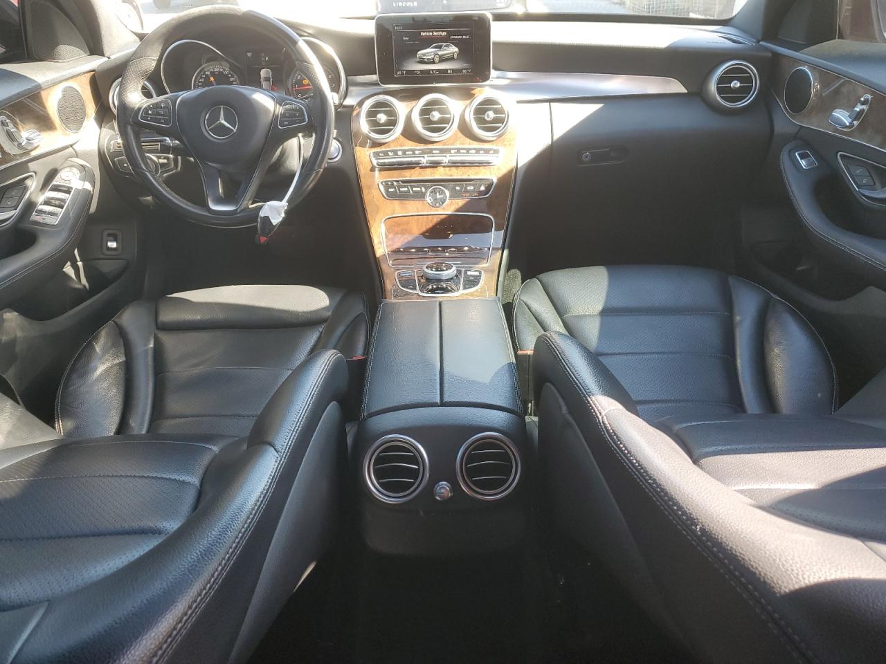 2018 Mercedes-Benz C 300 VIN: 55SWF4JB3JU238412 Lot: 91831215