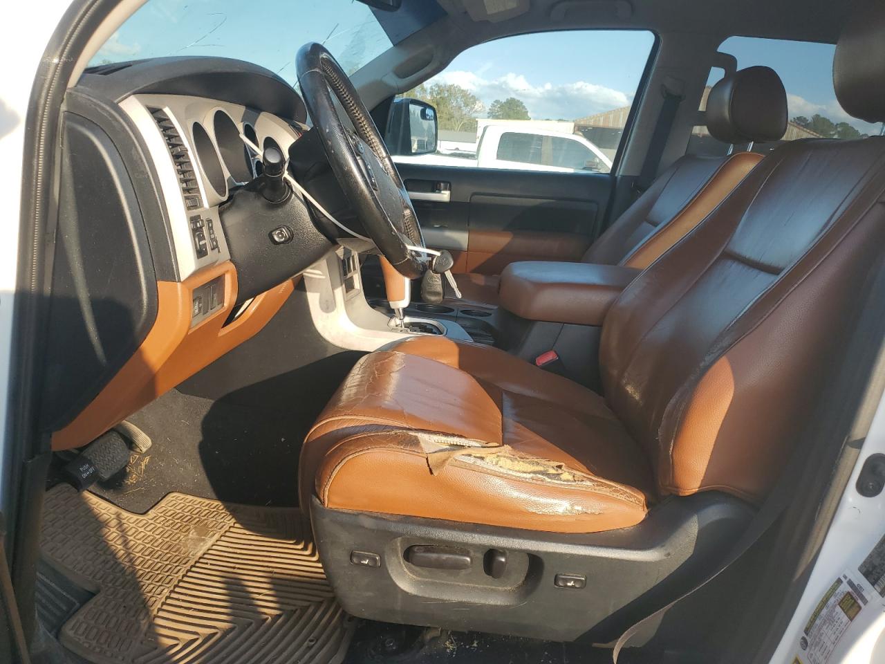 2008 Toyota Tundra Crewmax Limited VIN: 5TFEV58158X047996 Lot: 93680005