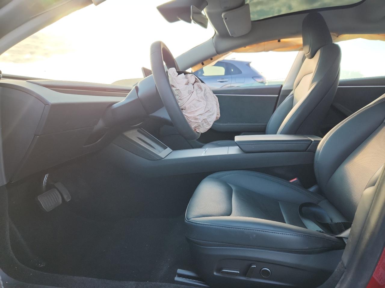 2024 Tesla Model 3 VIN: 5YJ3E1EB4RF817470 Lot: 92043325