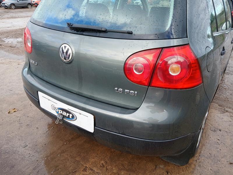 2004 VOLKSWAGEN GOLF 1.6 SE FSI 5DR