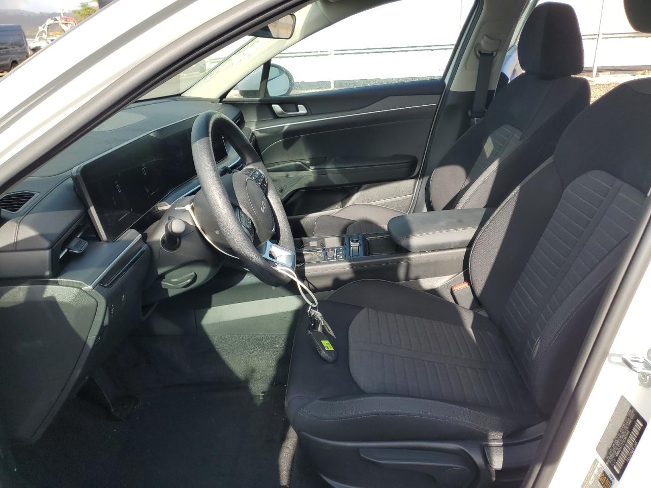 2025 Kia K5 Lxs VIN: KNAG24J72S5363348 Lot: 92956285