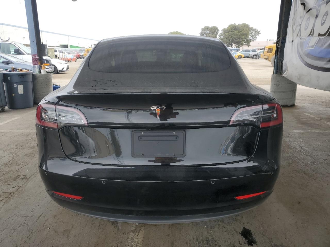 2018 Tesla Model 3 VIN: 5YJ3E1EA9JF172228 Lot: 92253025