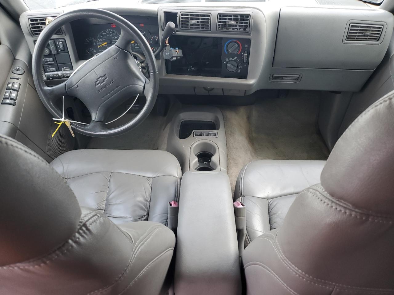 1996 Chevrolet Blazer VIN: 1GNDT13W7T2163632 Lot: 91651325