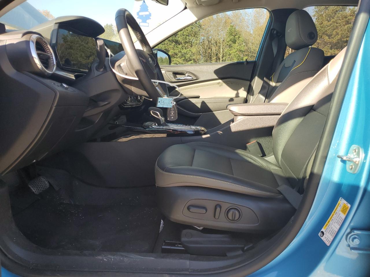 2025 Chevrolet Trax Activ VIN: KL77LKEP0SC129006 Lot: 91856065