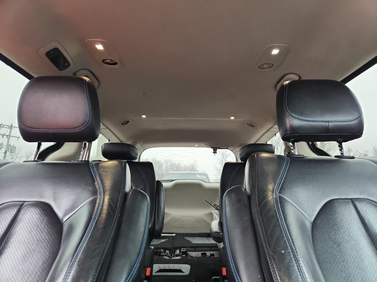 2021 Chrysler Pacifica Touring L VIN: 2C4RC1BG4MR574627 Lot: 91815085