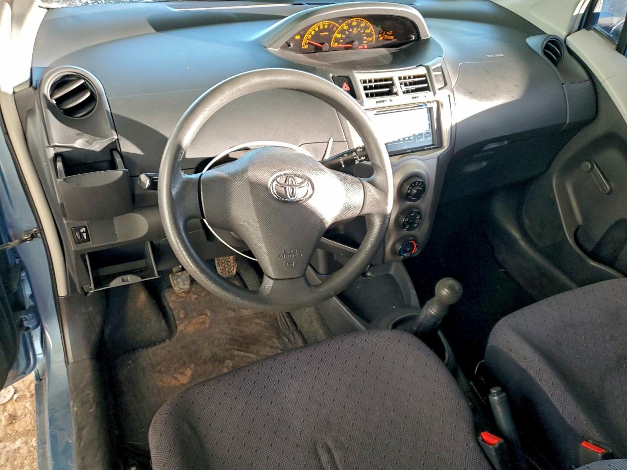 2011 Toyota Yaris VIN: JTDJT4K3XB5327716 Lot: 93685875