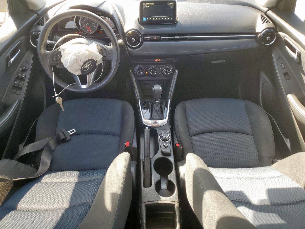 2018 Toyota Yaris Ia VIN: 3MYDLBYV8JY313701 Lot: 92016005