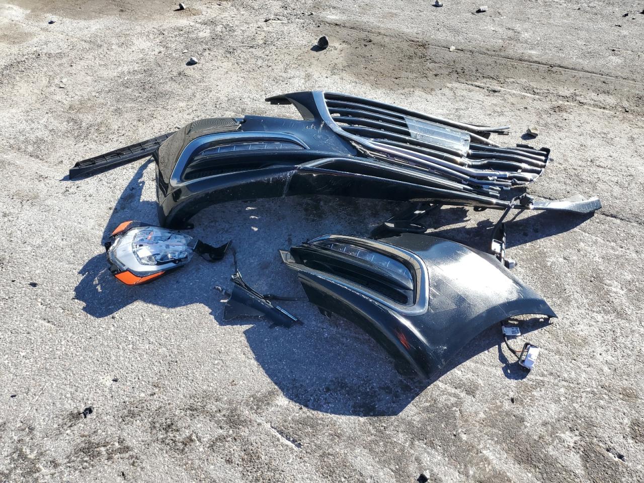 2018 Genesis G80 Base VIN: KMHGN4JE5JU215879 Lot: 91360695