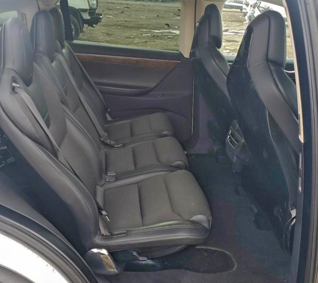 2016 Tesla Model X VIN: 5YJXCAE23GF004965 Lot: 93730885