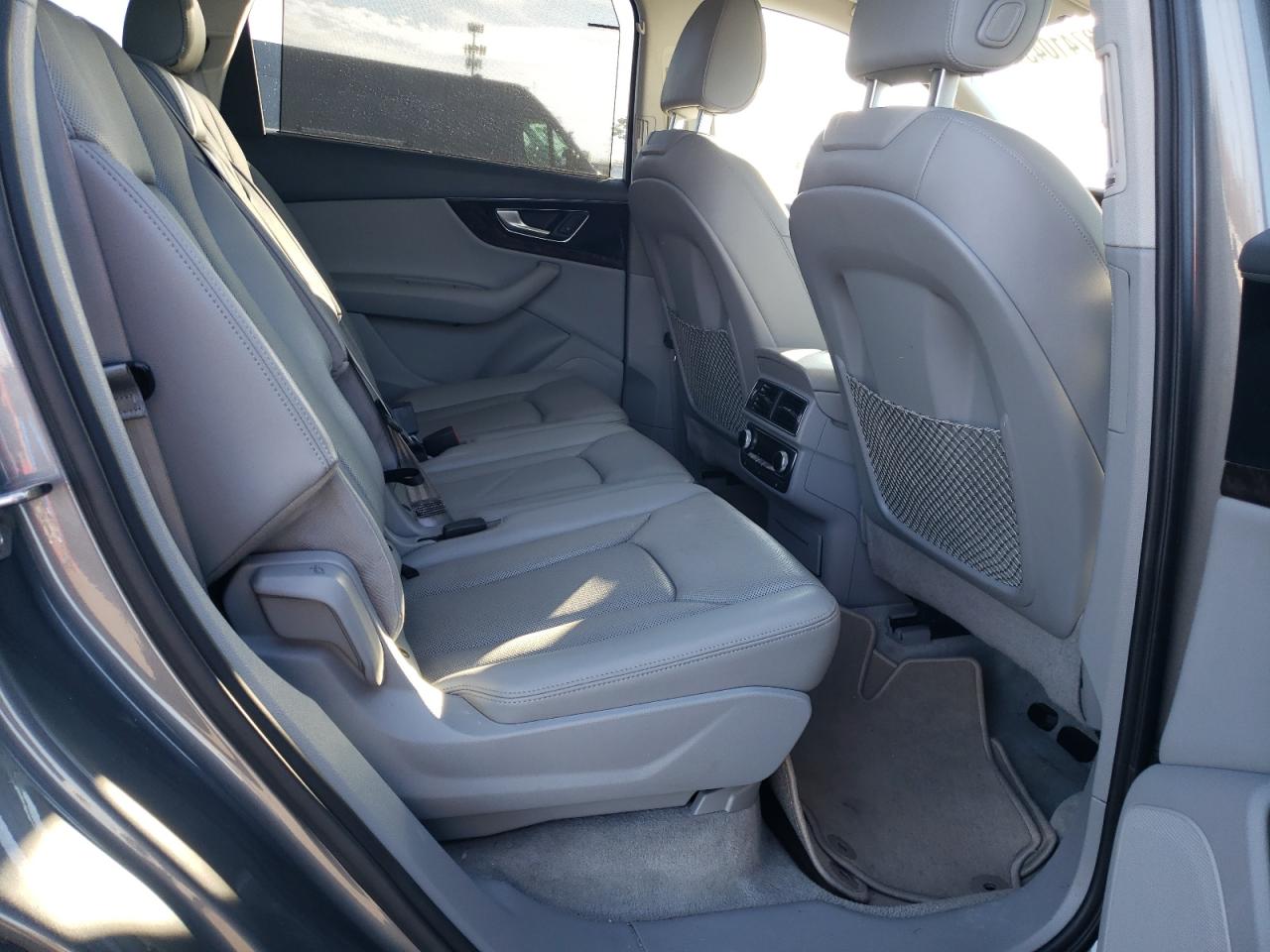 2017 Audi Q7 Premium Plus VIN: WA1LAAF75HD058513 Lot: 93741045