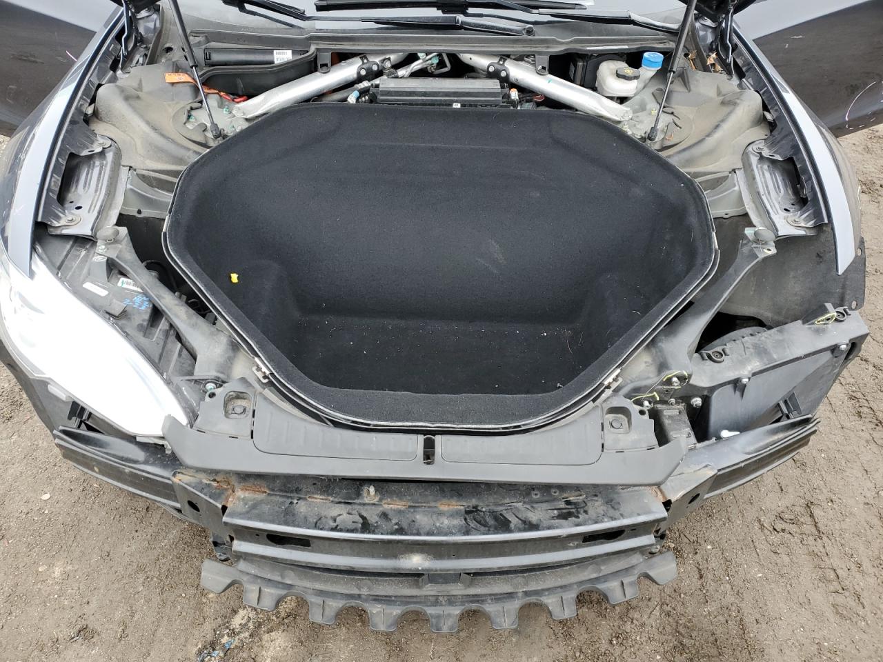 2016 Tesla Model S VIN: 5YJSA1E26GF129944 Lot: 93467675