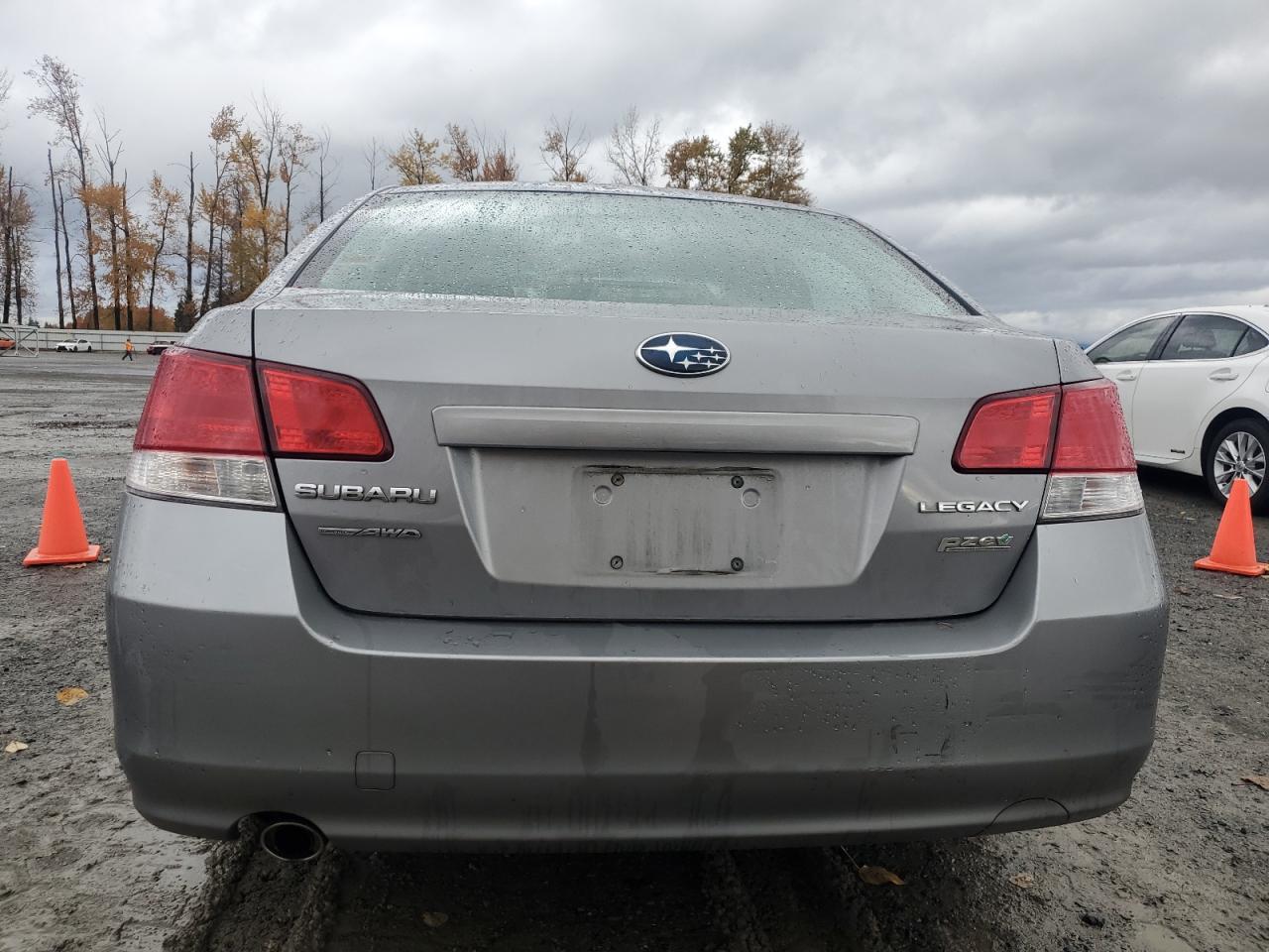 2010 Subaru Legacy 2.5I Limited VIN: 4S3BMBK67A3215479 Lot: 92218325
