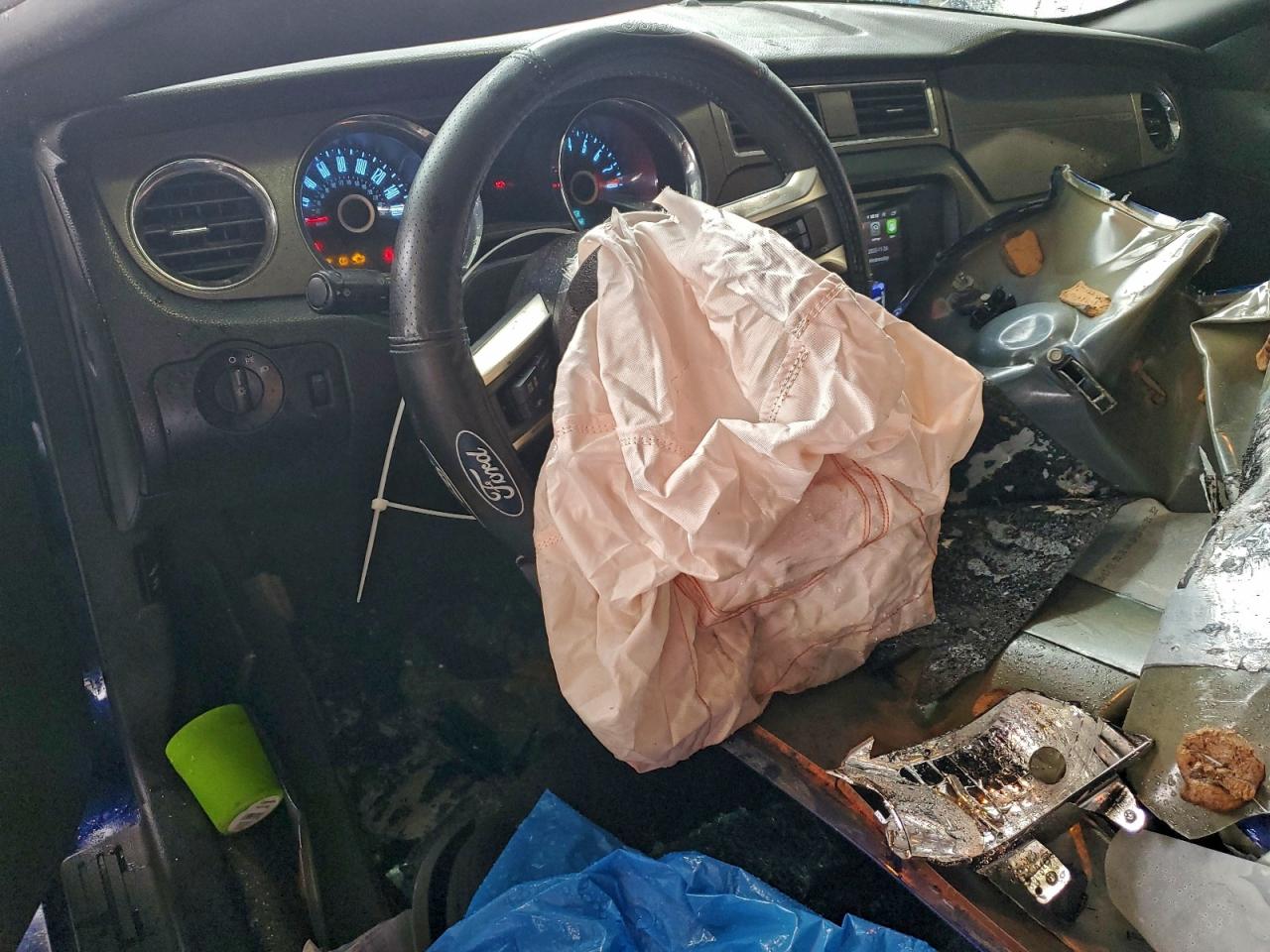 2014 Ford Mustang VIN: 1ZVBP8AM2E5273579 Lot: 93195835