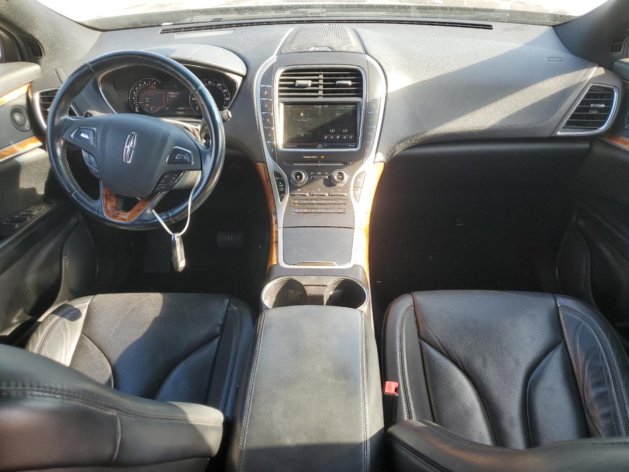 2016 Lincoln Mkx Reserve VIN: 2LMTJ8LP1GBL21023 Lot: 92592625