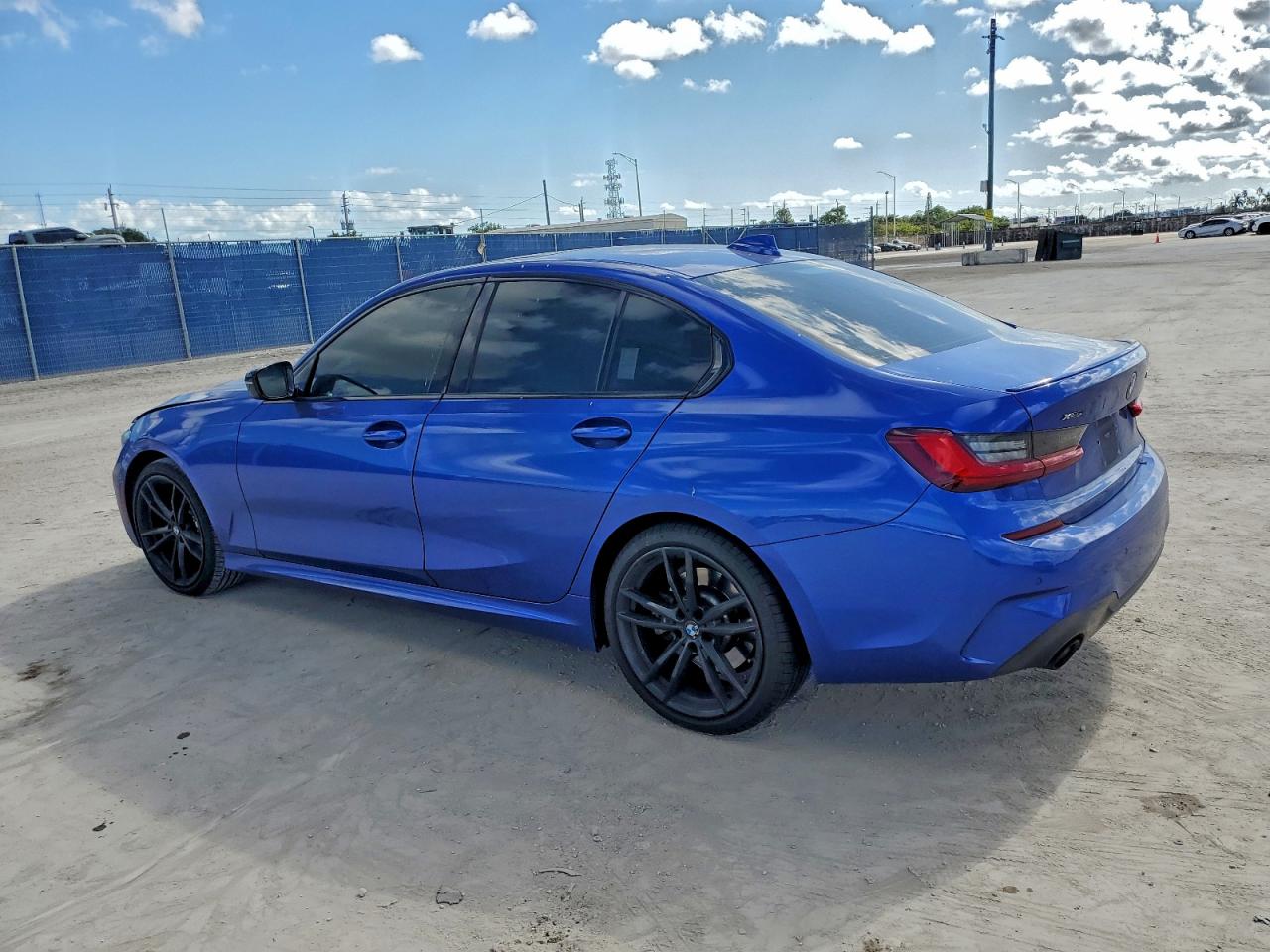 Фото: 3MW5R7J06N8C76227