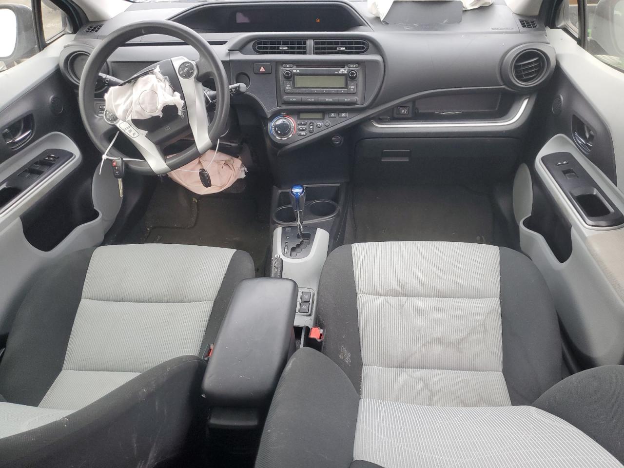 2014 Toyota Prius C VIN: JTDKDTB38E1076928 Lot: 93514335