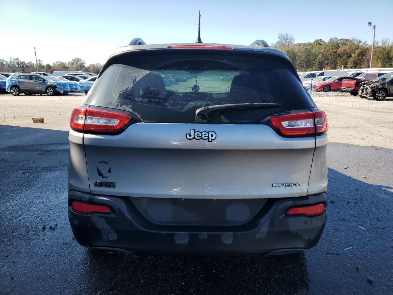 2015 Jeep Cherokee Sport VIN: 1C4PJLAB0FW612122 Lot: 92836335