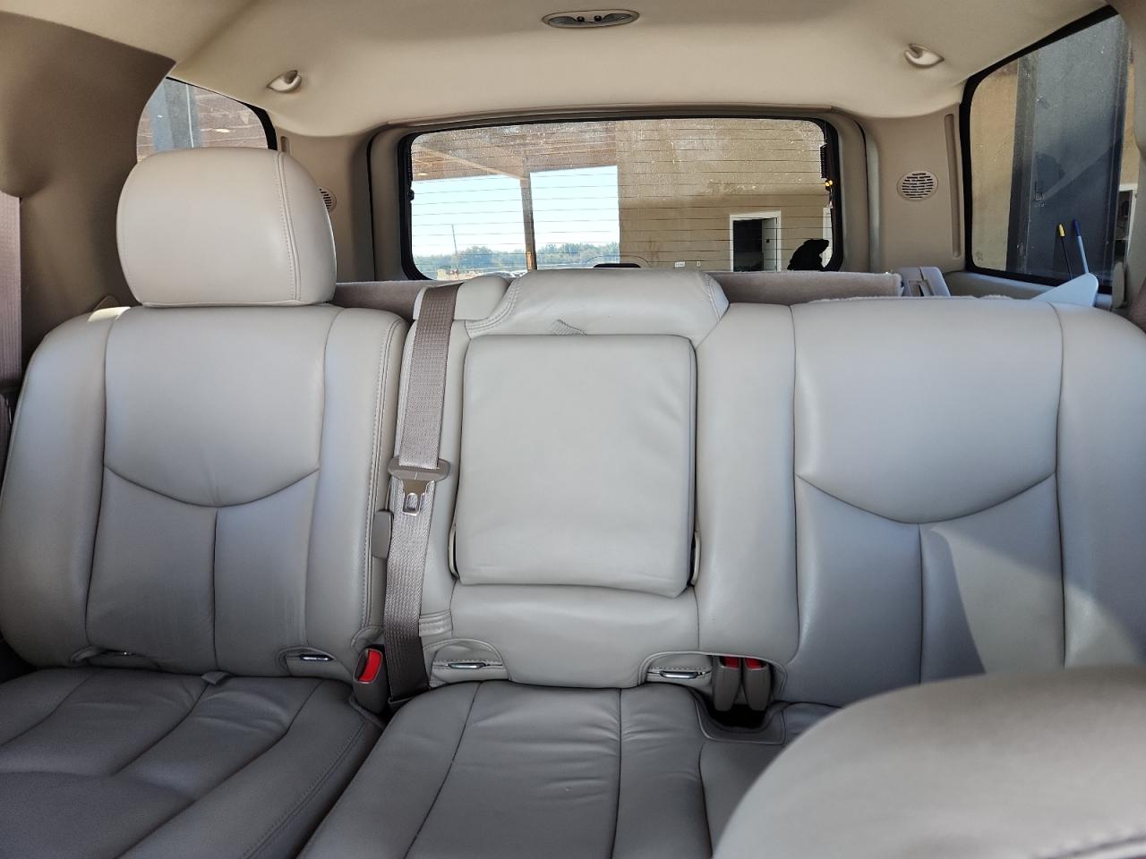 2004 Chevrolet Tahoe C1500 VIN: 1GNEC13ZX4J312282 Lot: 92598595