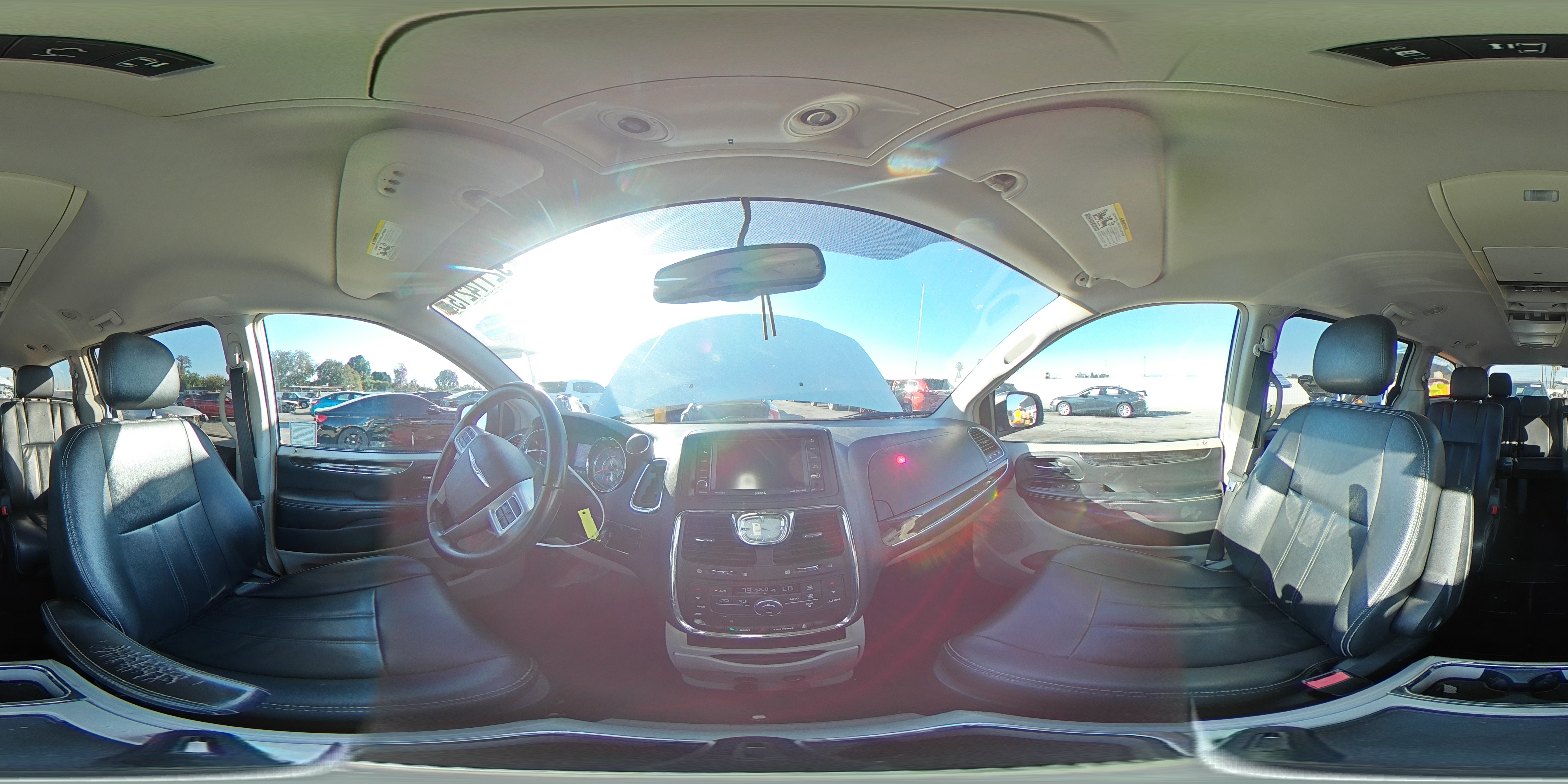 2013 Chrysler Town & Country Touring VIN: 2C4RC1BG8DR815248 Lot: 92114215