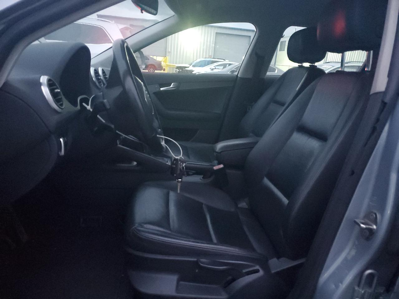 2010 Audi A3 Premium VIN: WAUBEBFM6AA104162 Lot: 93411765