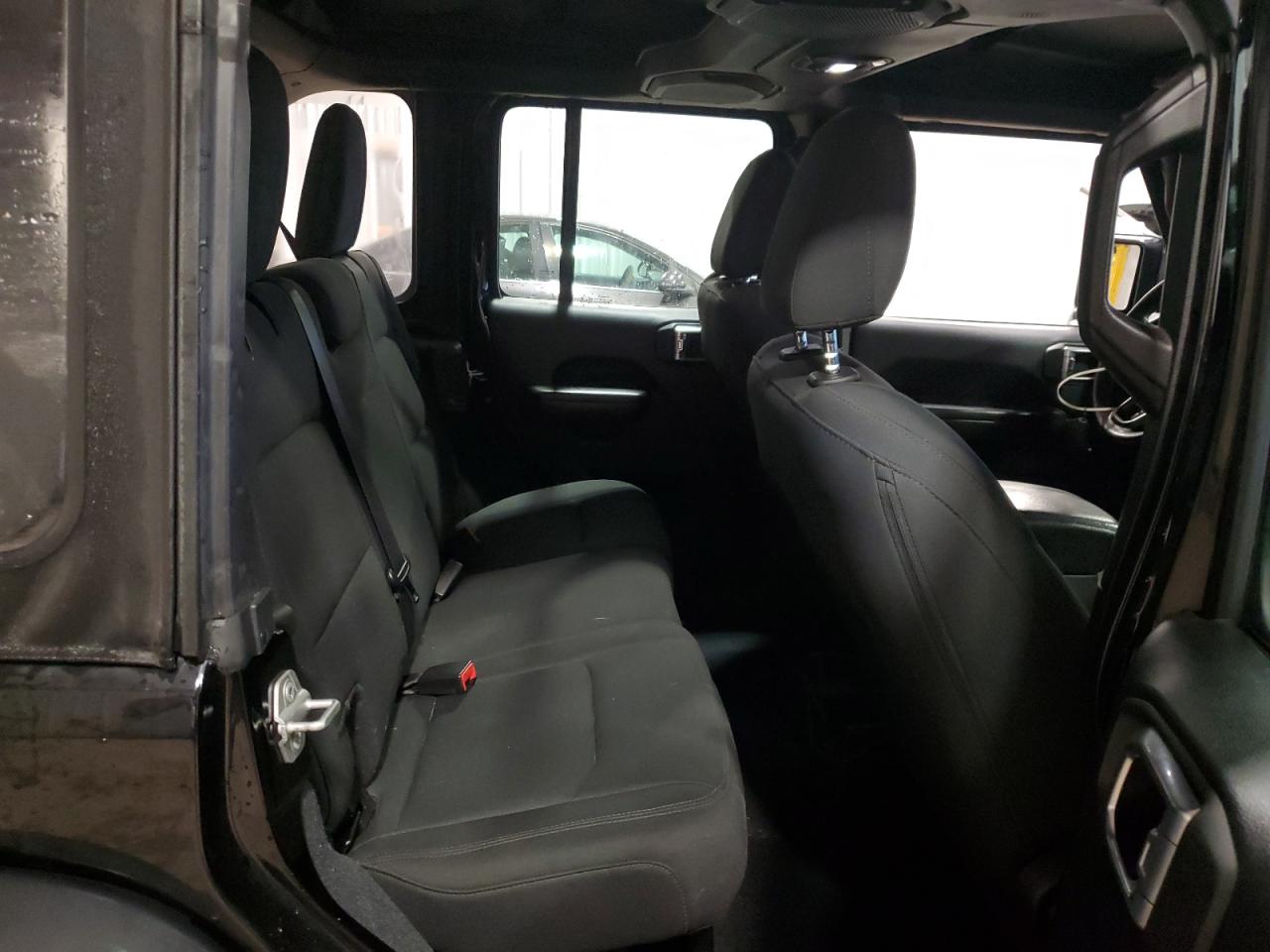 2018 Jeep Wrangler Unlimited Sport VIN: 1C4HJXDN3JW295933 Lot: 92384565