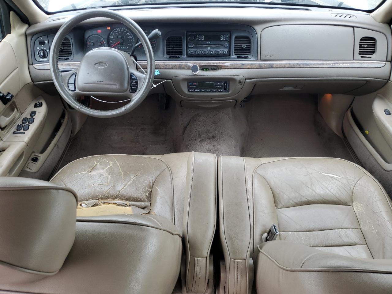 2000 Ford Crown Victoria Lx VIN: 2FAFP74W7YX150400 Lot: 92642645