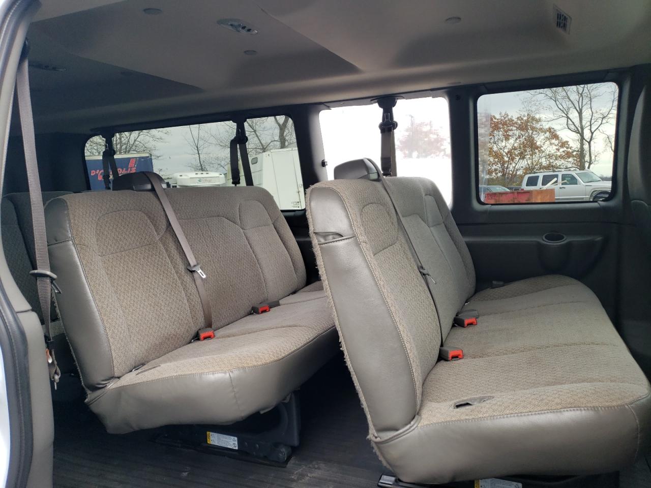 2024 Chevrolet Express G3500 Ls VIN: 1GAZGNF71R1264722 Lot: 92590535