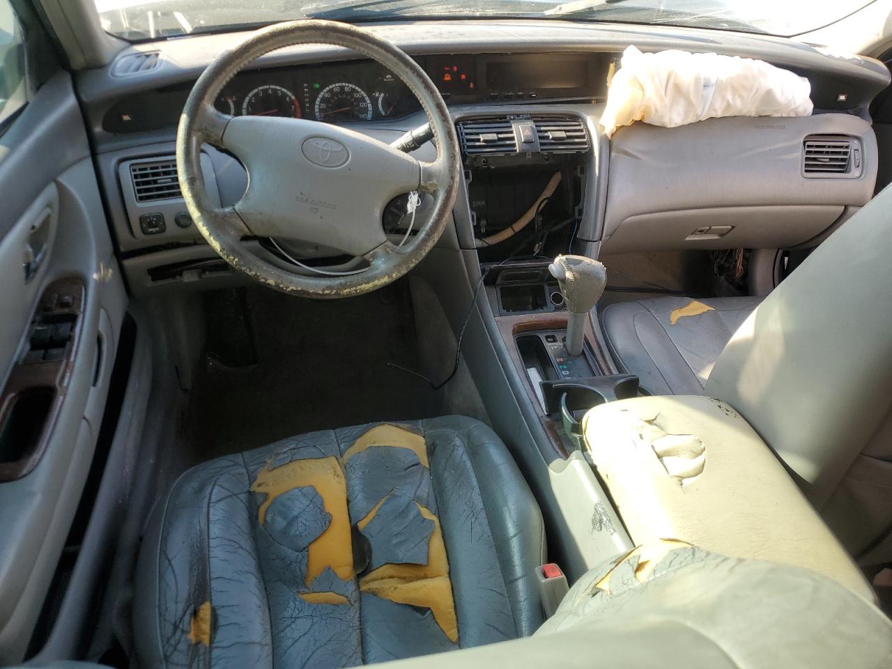 2000 Toyota Avalon Xl VIN: 4T1BF28B1YU075959 Lot: 93463125