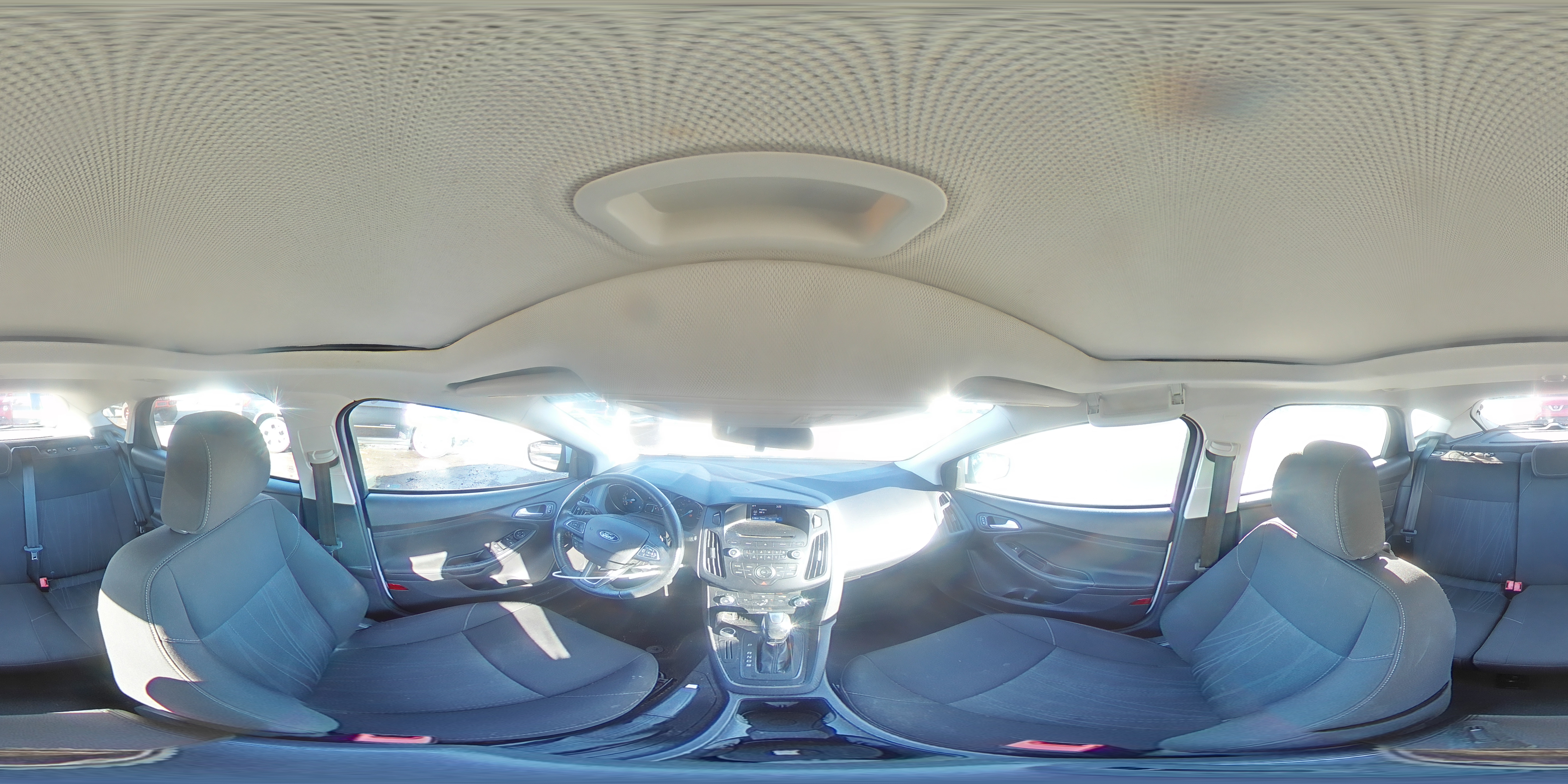 2015 Ford Focus Se VIN: 1FADP3K21FL214456 Lot: 92001695