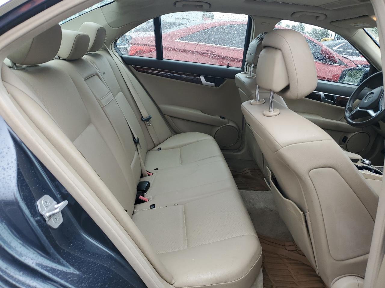 2013 Mercedes-Benz C 250 VIN: WDDGF4HB9DA784601 Lot: 92300655