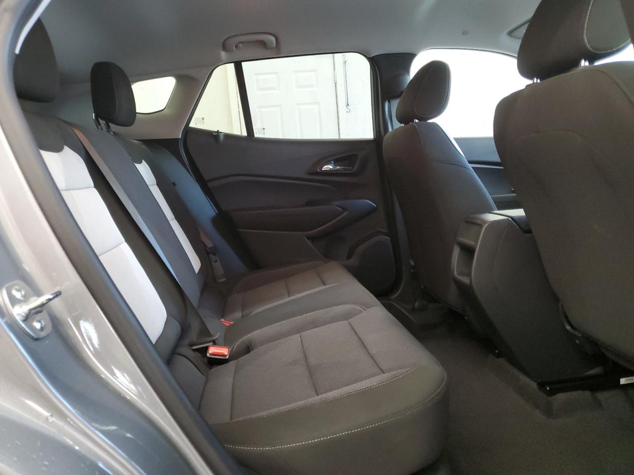 2025 Chevrolet Trax Ls VIN: KL77LFEP3SC205440 Lot: 91855635