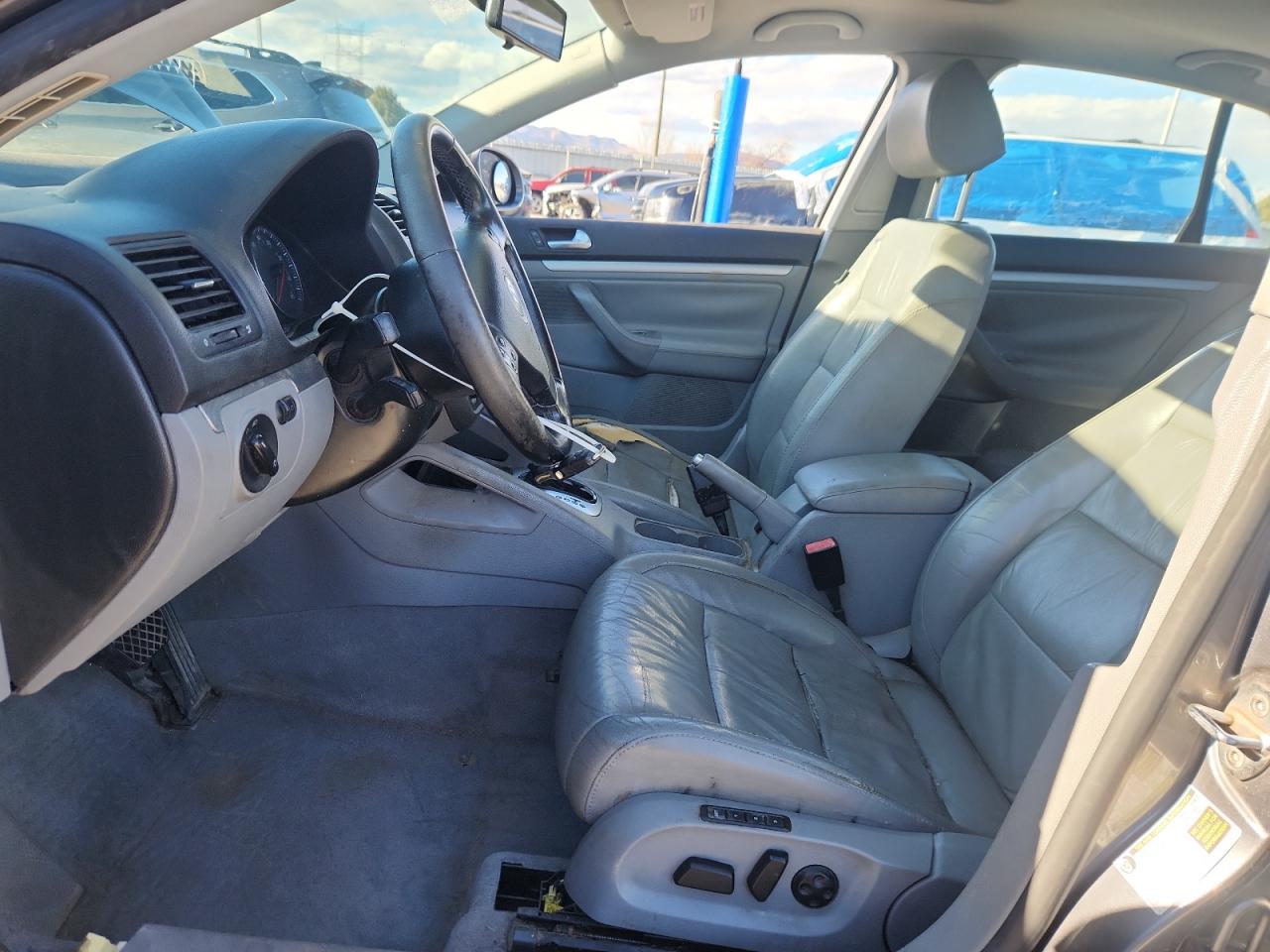 2006 Volkswagen Jetta 2.5L Leather VIN: 3VWDF71K16M767464 Lot: 93254225