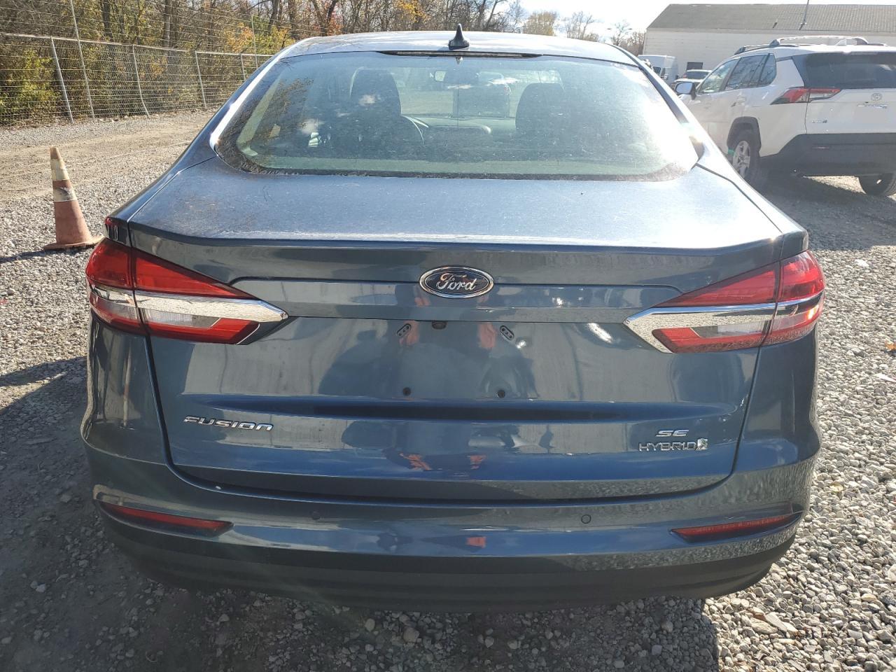 2019 Ford Fusion Se VIN: 3FA6P0LU4KR180502 Lot: 91701055